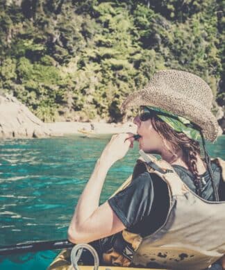 kayaking in the abel tasman